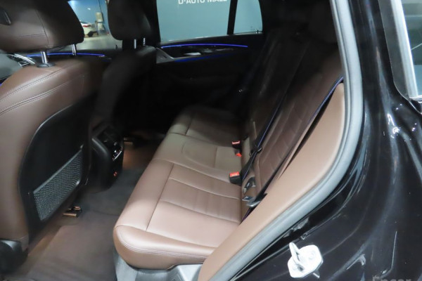 2023 BMW X4 с пробегом 16 800 км