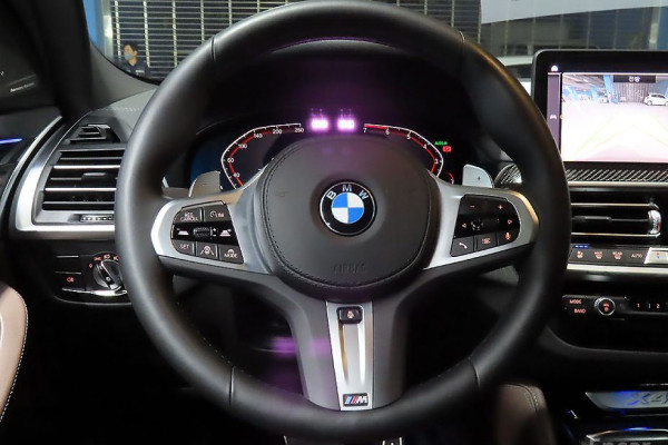 2023 BMW X4 с пробегом 16 800 км