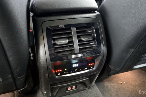 2025 BMW X4 с пробегом 4 956 км