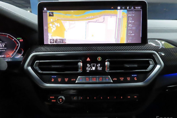 2023 BMW X4 с пробегом 16 800 км