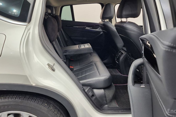 2023 BMW X4 с пробегом 43 750 км