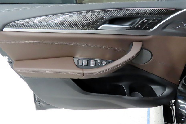 2023 BMW X4 с пробегом 16 800 км