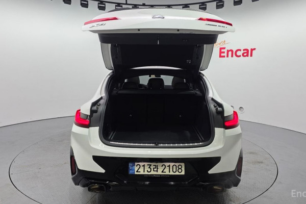 2023 BMW X4 с пробегом 40 024 км