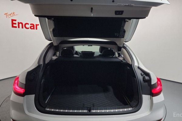 2023 BMW X4 с пробегом 43 750 км