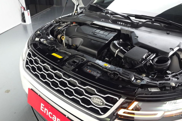 2023 Land Rover Range Rover Evoque с пробегом 20 884 км