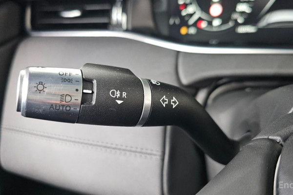 2022 Land Rover Range Rover Evoque с пробегом 32 375 км