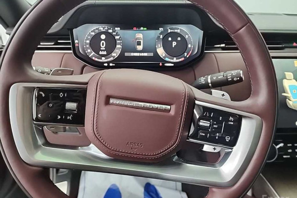 2023 Land Rover Range Rover с пробегом 19 065 км