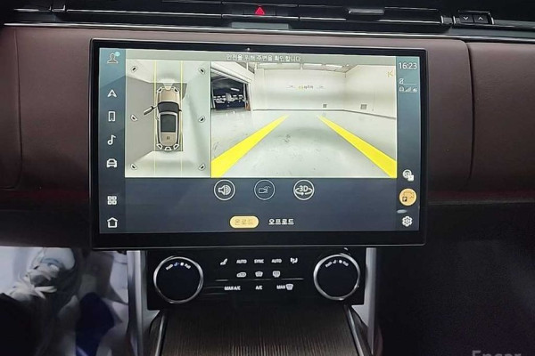 2023 Land Rover Range Rover с пробегом 19 065 км