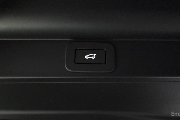 2023 Land Rover Range Rover с пробегом 24 477 км