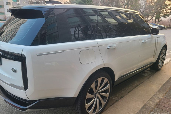 2023 Land Rover Range Rover с пробегом 17 346 км