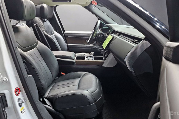 2023 Land Rover Range Rover с пробегом 33 862 км