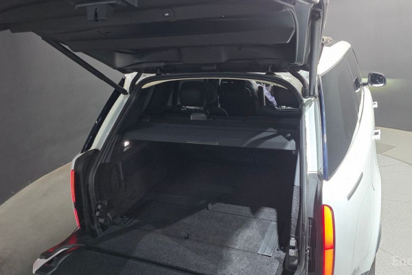 2023 Land Rover Range Rover с пробегом 33 862 км