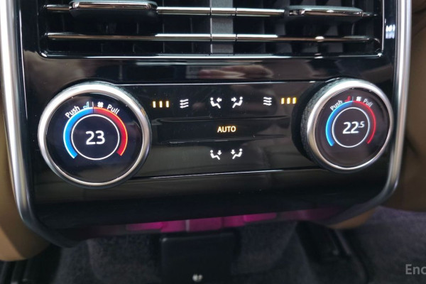 2023 Land Rover Range Rover с пробегом 60 056 км