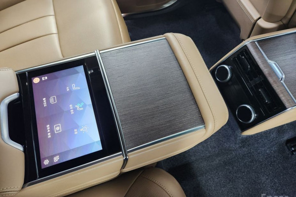 2023 Land Rover Range Rover с пробегом 97 192 км