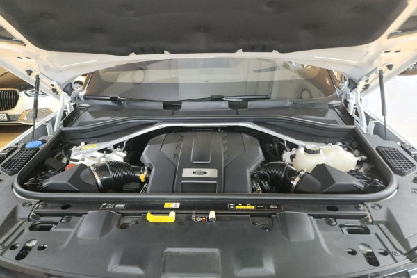 2023 Land Rover Range Rover с пробегом 30 000 км