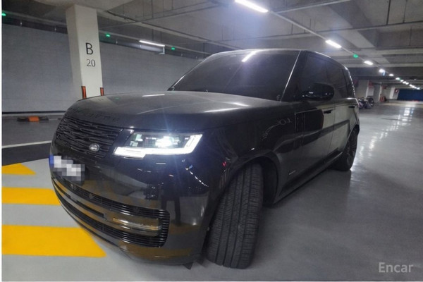 2023 Land Rover Range Rover с пробегом 15 000 км