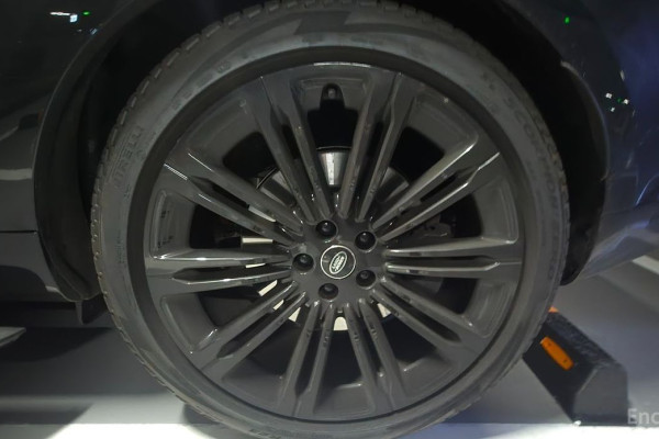 2023 Land Rover Range Rover с пробегом 15 000 км