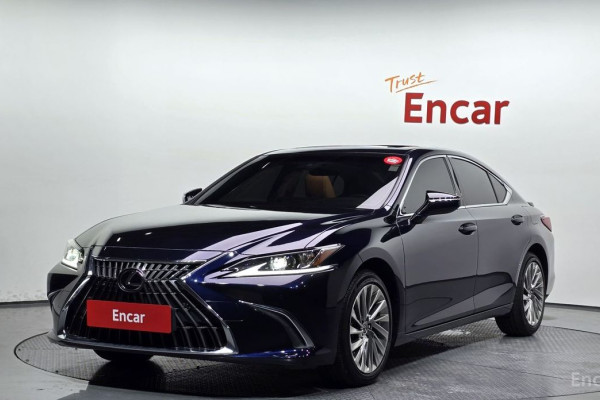 2023 Lexus ES с пробегом 26 116 км