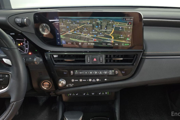 2023 Lexus ES с пробегом 26 116 км