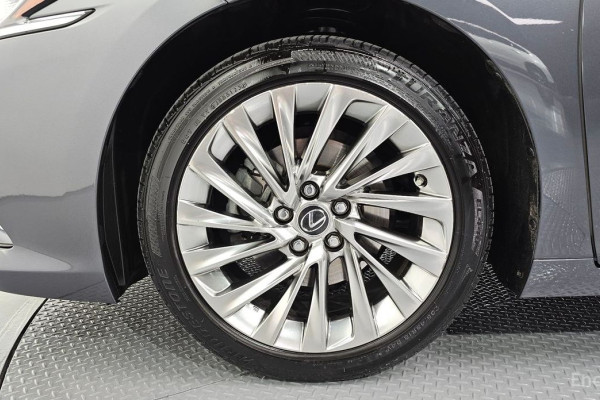 2023 Lexus ES с пробегом 78 105 км