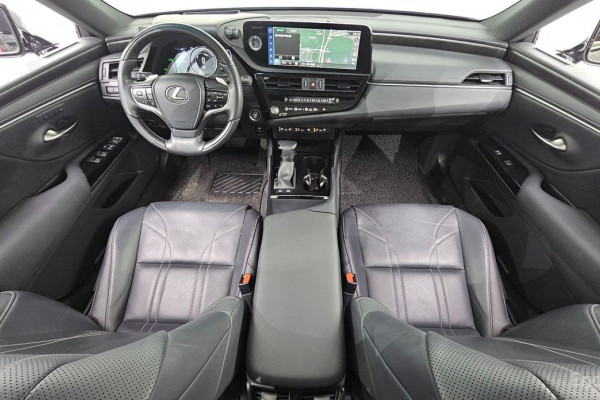 2023 Lexus ES с пробегом 78 105 км