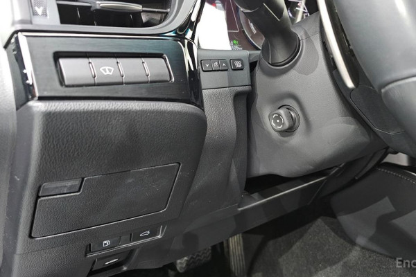 2023 Lexus ES с пробегом 78 105 км