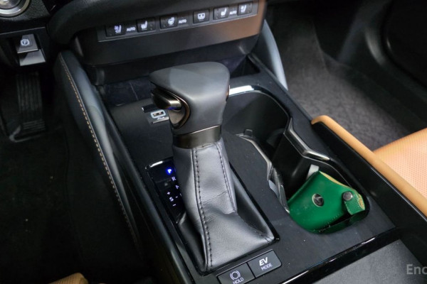 2023 Lexus ES с пробегом 35 534 км