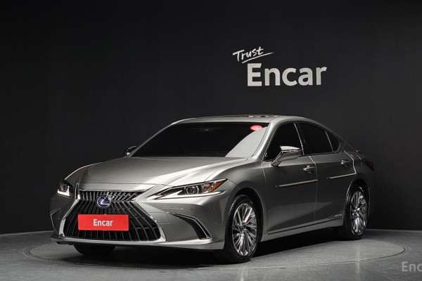 2022 Lexus ES с пробегом 44 419 км