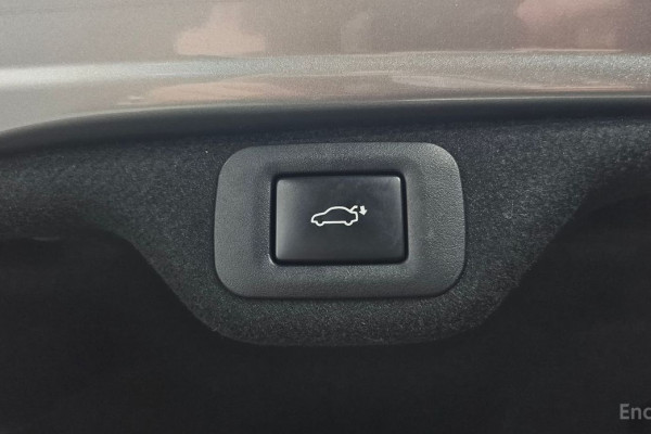 2022 Lexus ES с пробегом 44 419 км