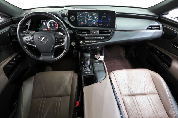 2022 Lexus ES с пробегом 46 027 км