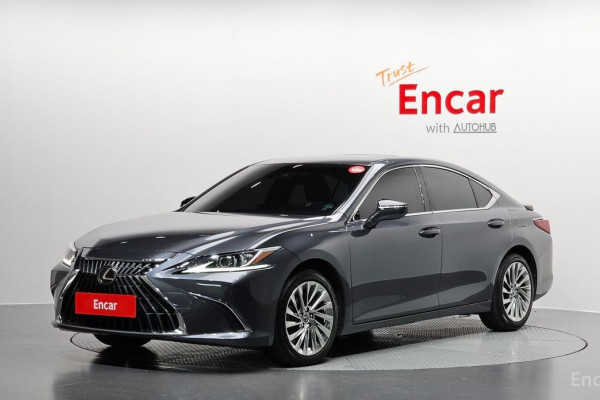 2023 Lexus ES с пробегом 49 576 км