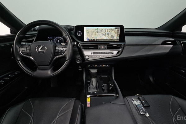 2023 Lexus ES с пробегом 37 344 км