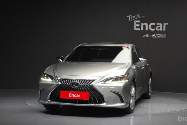 2023 Lexus ES с пробегом 55 759 км