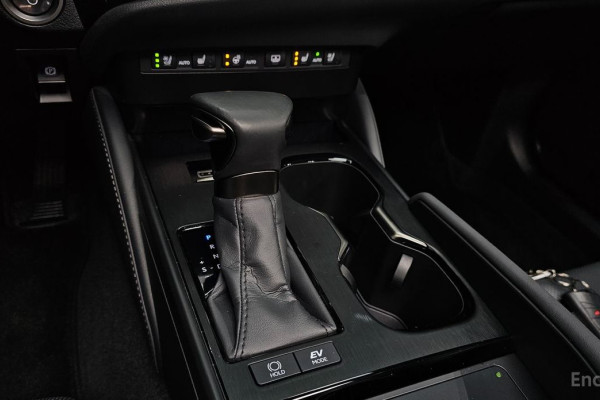 2023 Lexus ES с пробегом 37 344 км