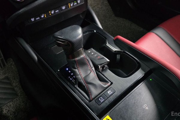 2023 Lexus ES с пробегом 56 465 км