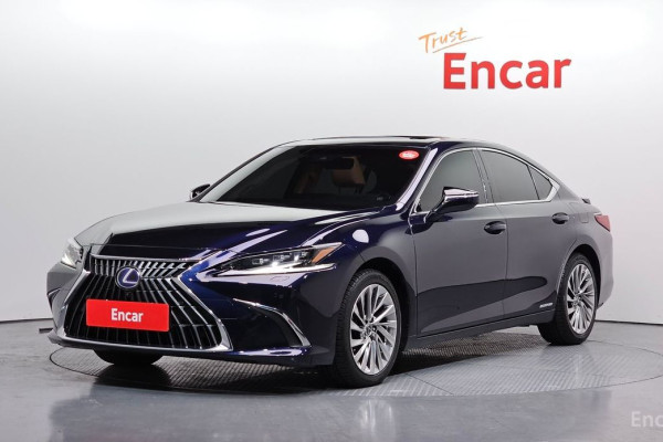 2022 Lexus ES с пробегом 101 203 км