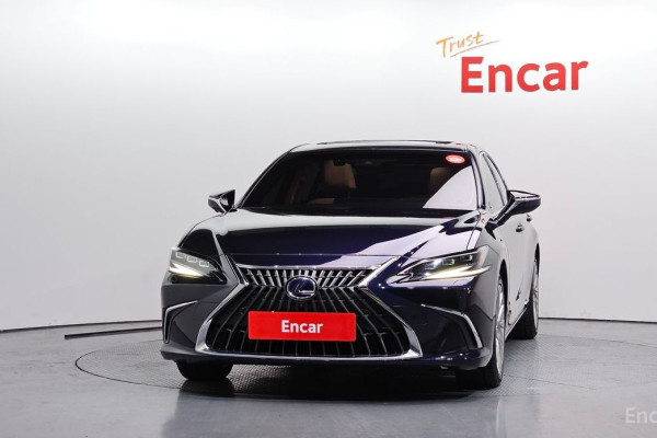 2022 Lexus ES с пробегом 101 203 км