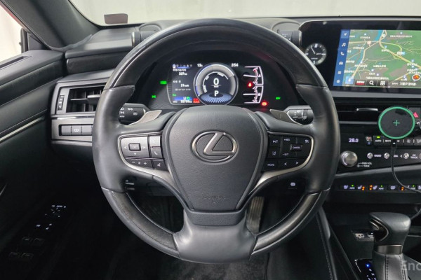 2023 Lexus ES с пробегом 55 759 км