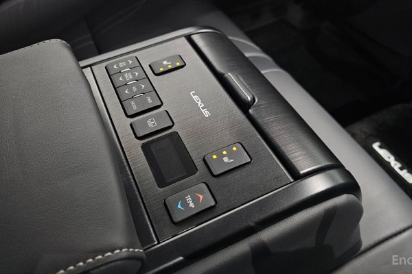 2023 Lexus ES с пробегом 37 344 км