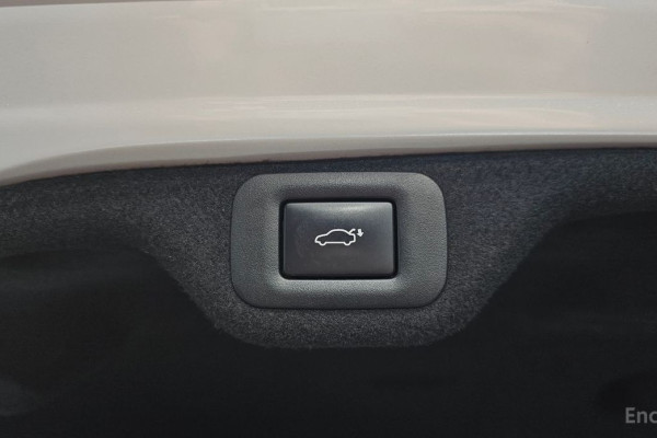 2023 Lexus ES с пробегом 37 344 км