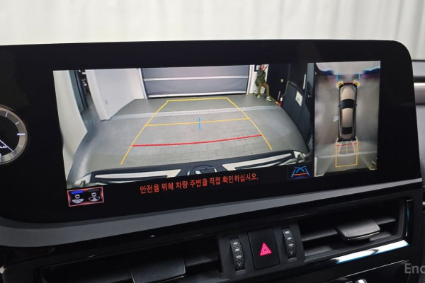 2022 Lexus ES с пробегом 104 339 км