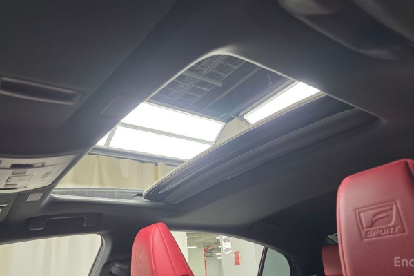 2023 Lexus ES с пробегом 56 465 км