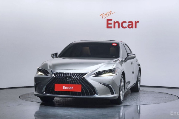 2023 Lexus ES с пробегом 35 250 км