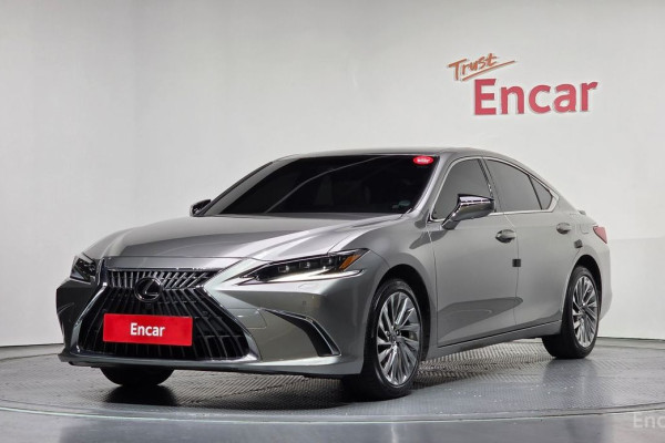 2022 Lexus ES с пробегом 39 197 км