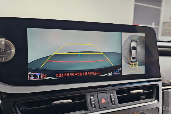 2022 Lexus ES с пробегом 101 203 км