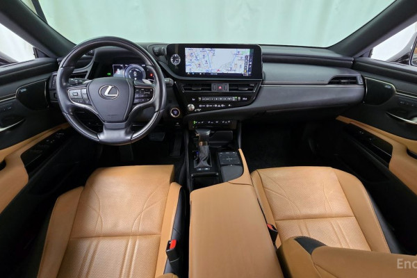 2022 Lexus ES с пробегом 33 432 км