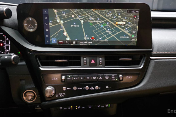 2023 Lexus ES с пробегом 44 994 км