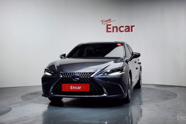 2022 Lexus ES с пробегом 39 502 км