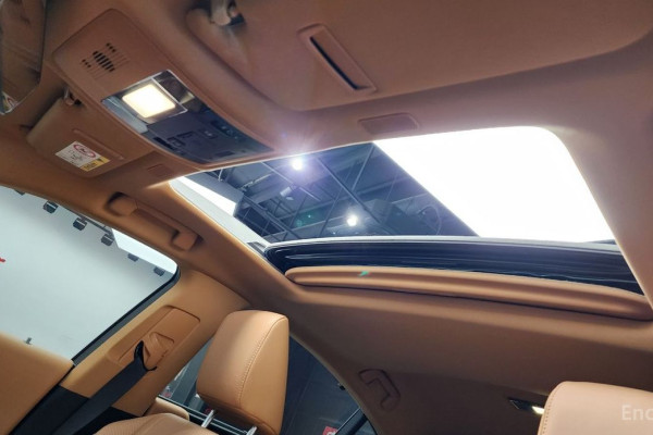 2023 Lexus ES с пробегом 35 250 км