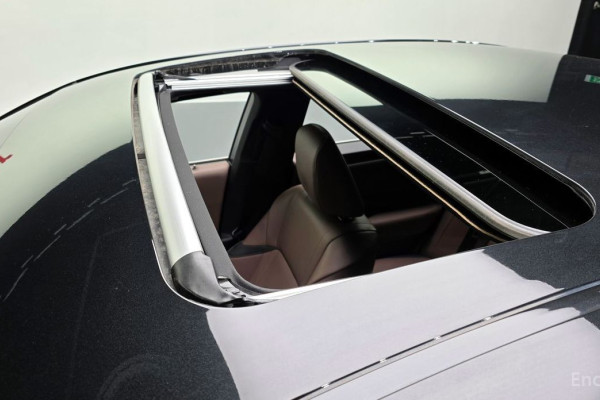 2023 Lexus ES с пробегом 29 676 км